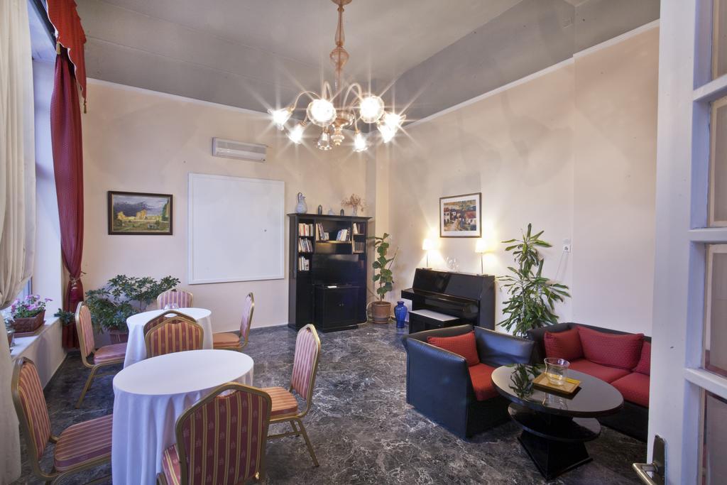 Vassilikon Hotel Loutraki  Luaran gambar